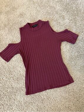 Kendall & Kylie Ribbed Mock Neck Top, Small